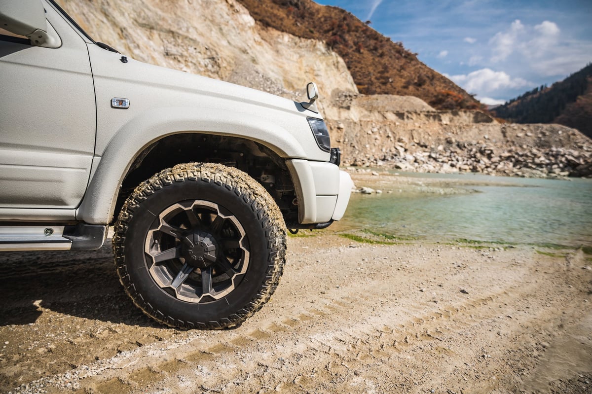 Matt grey Land Cruiser 79 wrap