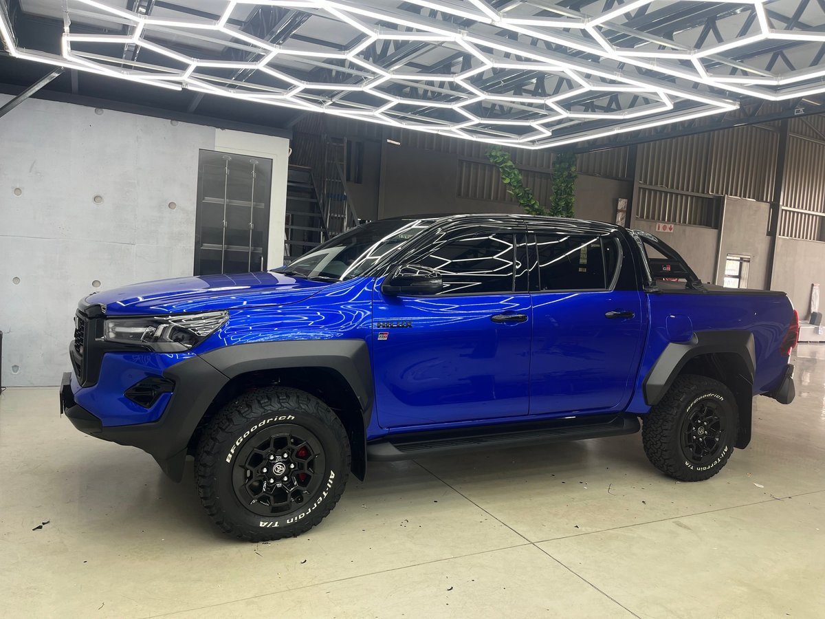Bakkies & Double Cabs — full colour change wrap by Imagine Graffix in our N4 Gateway workshop